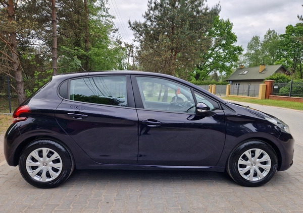 Peugeot 208 cena 28900 przebieg: 101000, rok produkcji 2016 z Łochów małe 326